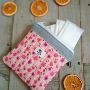 estuche protección femenina "las flores del mal" 3